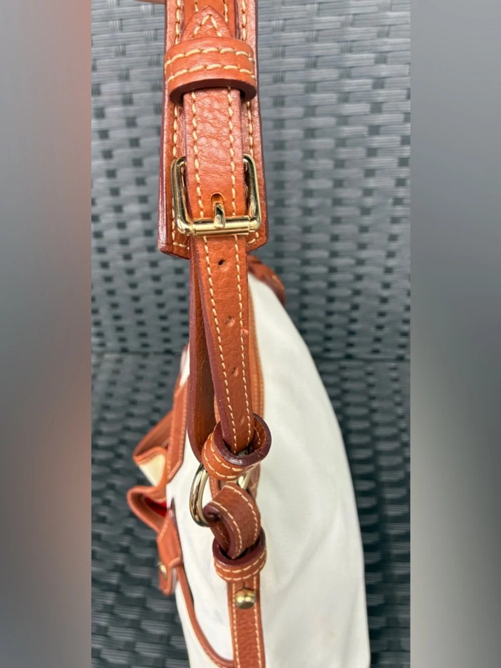 Dooney & Bourke white Shoulder Bag and Brown Leather,Vintage Dooney & Bourke Bag - Picture 15 of 16